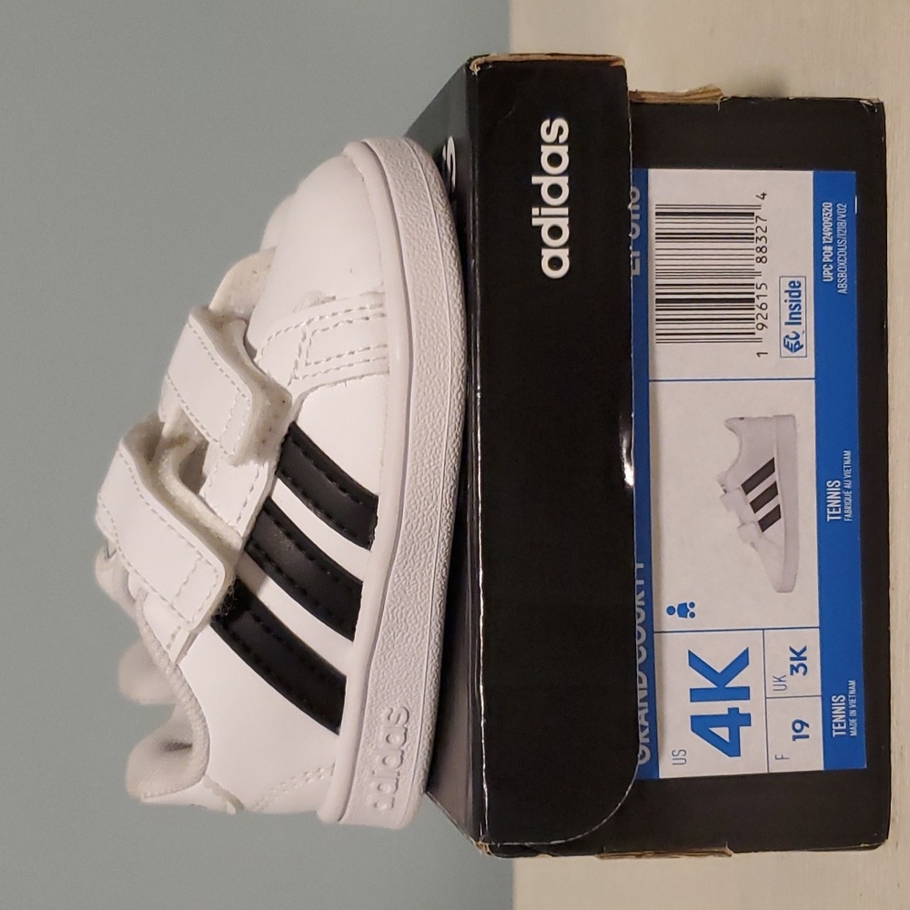 Toddler addidas sneakers